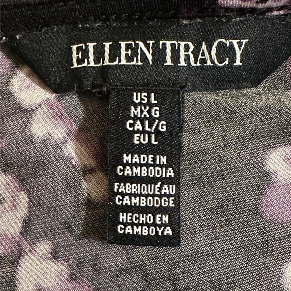 Ellen Tracy black floral blouse with 3/4 length sleeves. - Picture 3 of 7